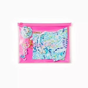 Blue Ibiza Open Water Chilly Lilly Pulitzer new face mask pouch set